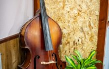 ウッドベース Upright bass（就労継続支援B型事業所 NOBERUTE WORKS）